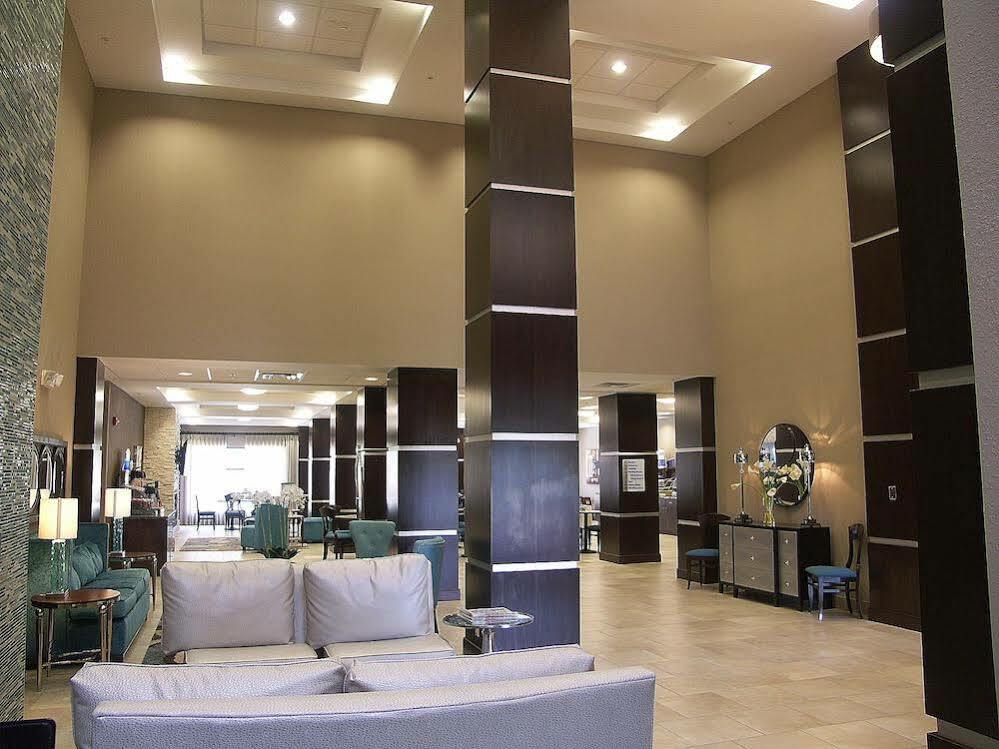 Holiday Inn Express & Suites - Cleveland Northwest By Ihg Екстериор снимка